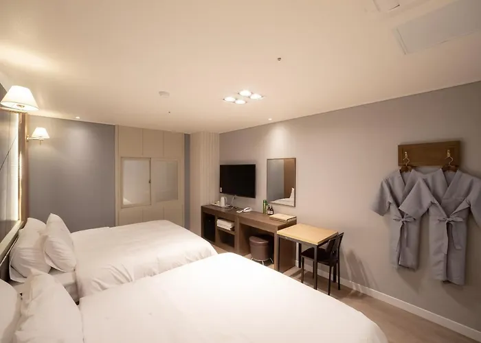 Lin Motel